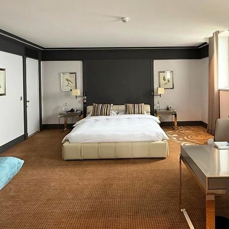 โบ-ริวาฌ นอยชาเทล เอสเอ Hotel เนอชาแต็ล ภายนอก รูปภาพ