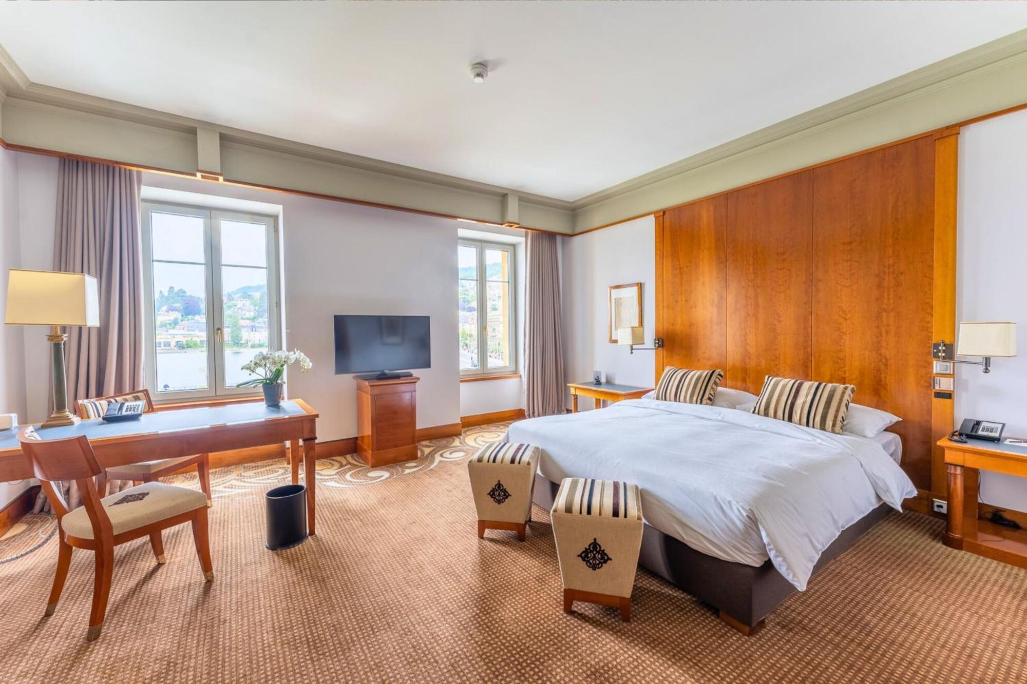โบ-ริวาฌ นอยชาเทล เอสเอ Hotel เนอชาแต็ล ภายนอก รูปภาพ Deluxe Room